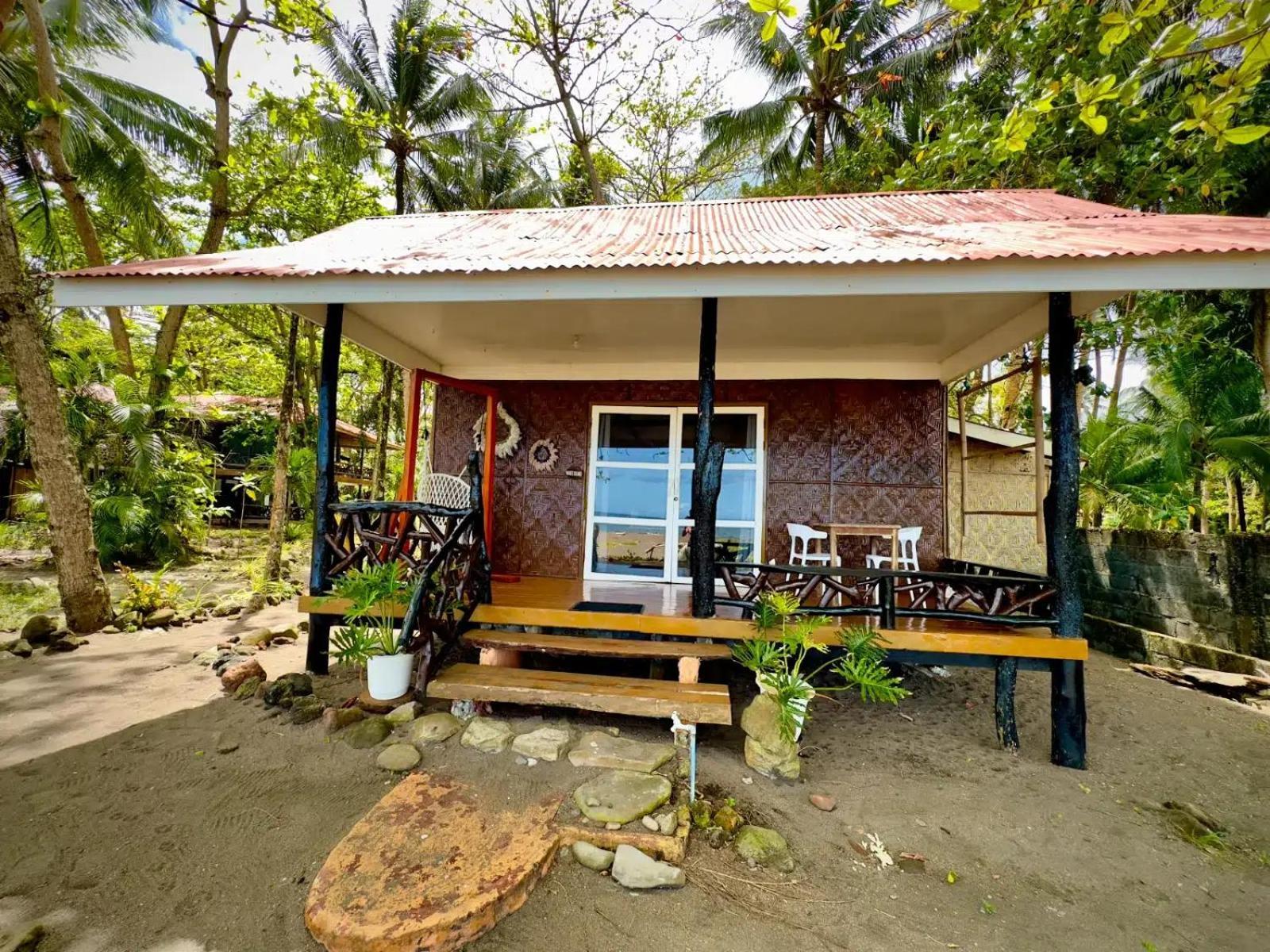 Playa Del Fuego Camiguin Beach Hostel & Resort マンバヤオ エクステリア 写真