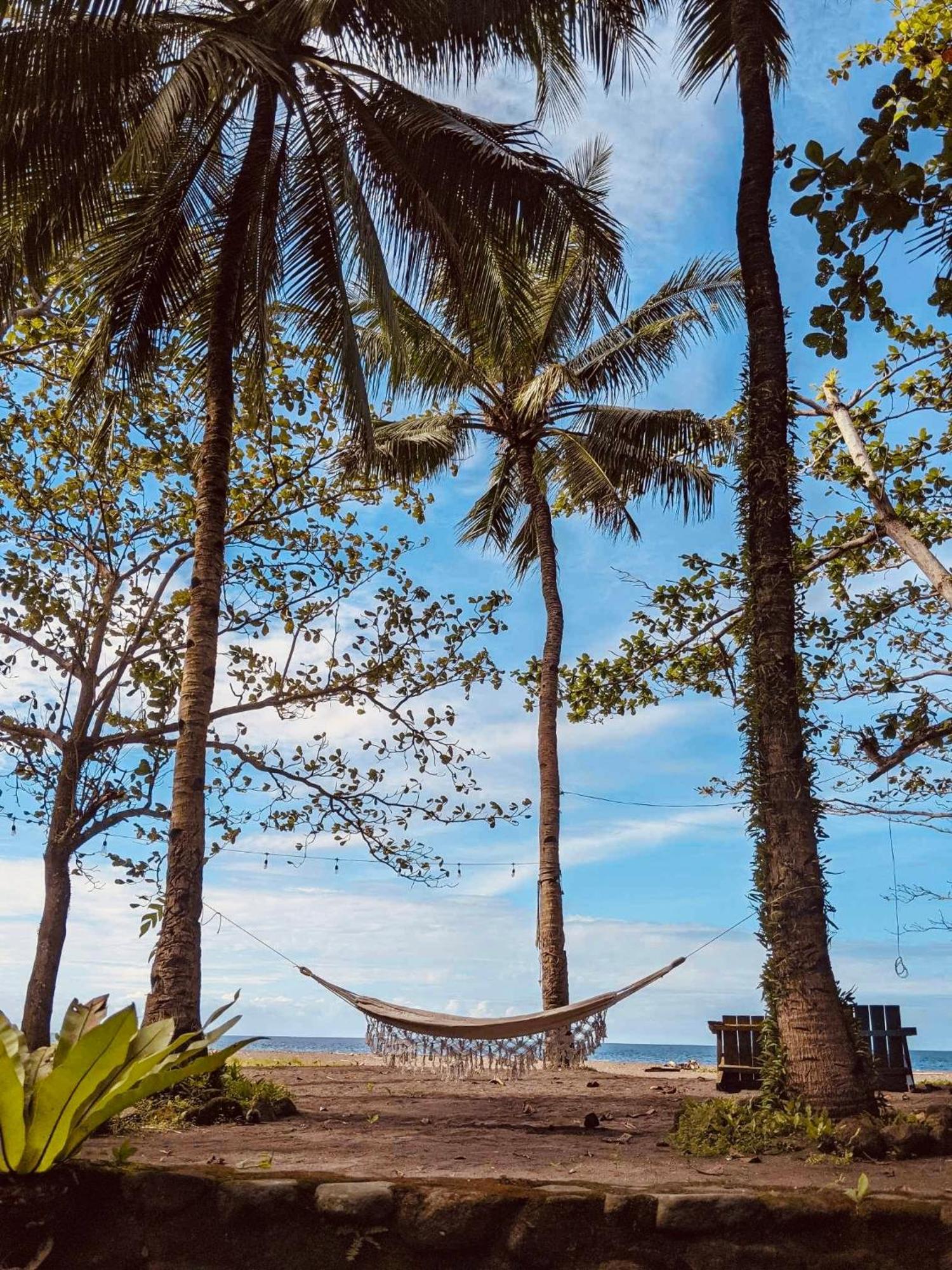 Playa Del Fuego Camiguin Beach Hostel & Resort マンバヤオ エクステリア 写真
