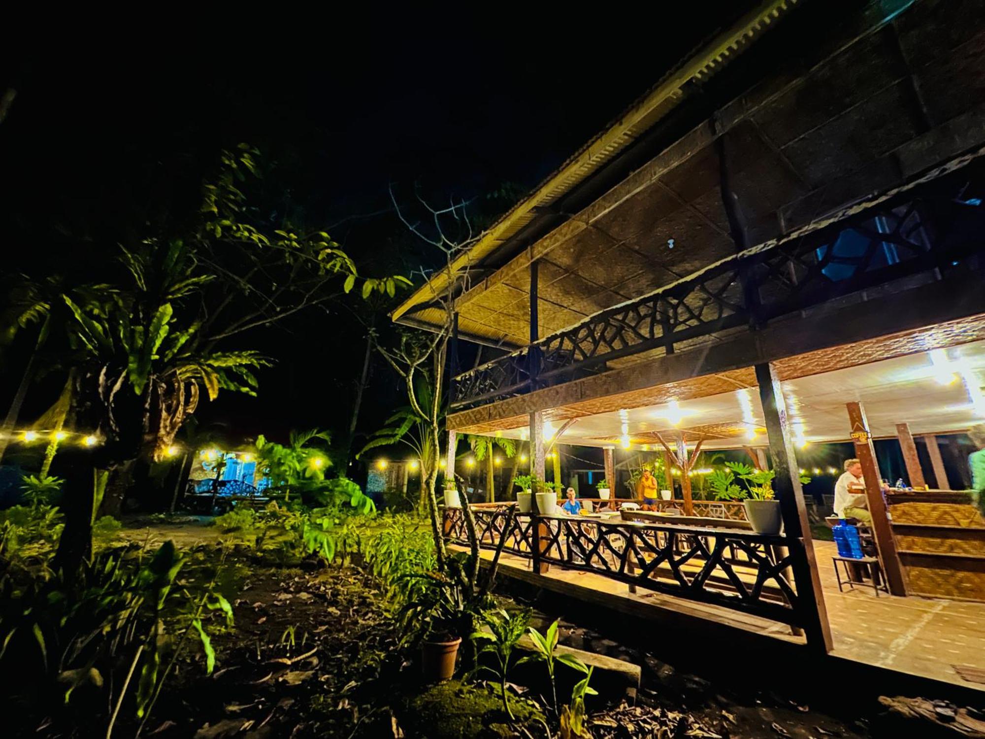 Playa Del Fuego Camiguin Beach Hostel & Resort マンバヤオ エクステリア 写真