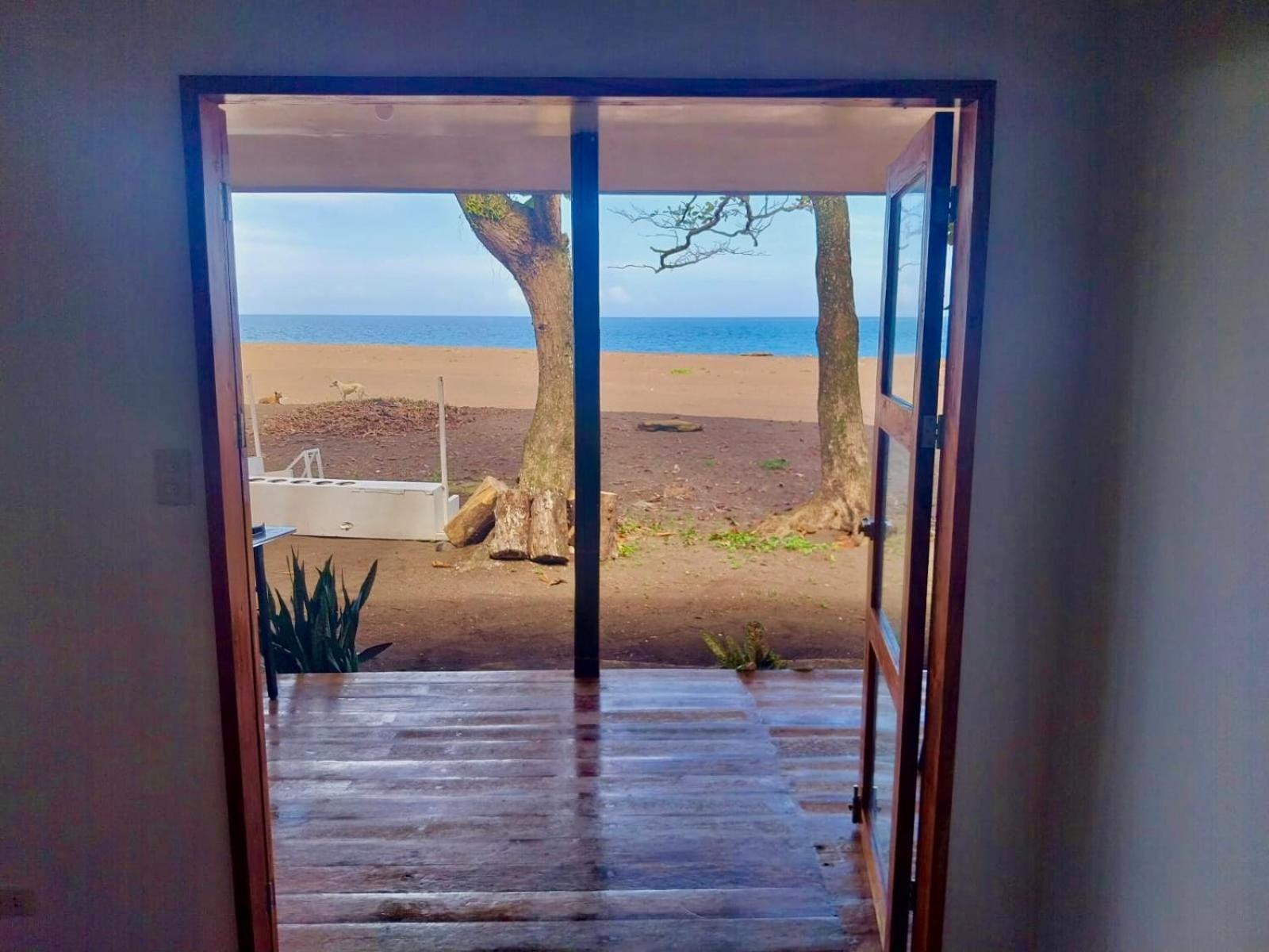 Playa Del Fuego Camiguin Beach Hostel & Resort マンバヤオ エクステリア 写真