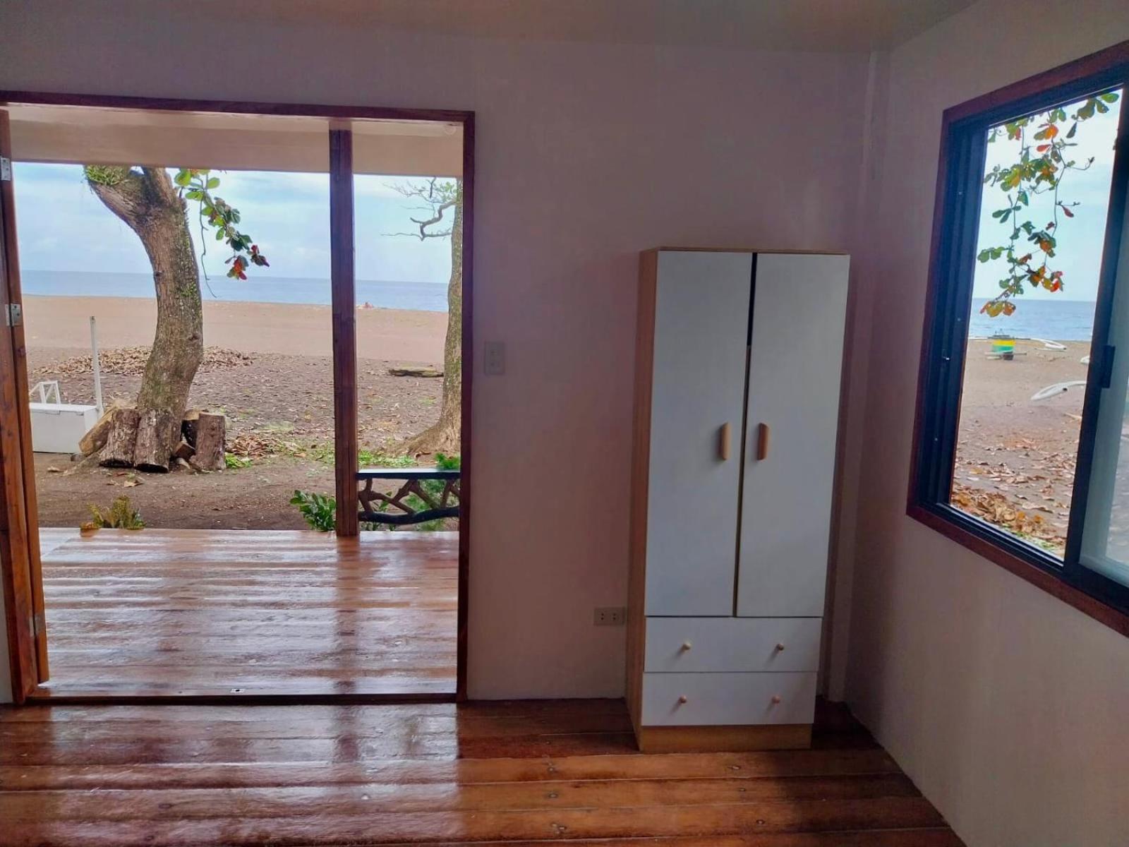 Playa Del Fuego Camiguin Beach Hostel & Resort マンバヤオ エクステリア 写真