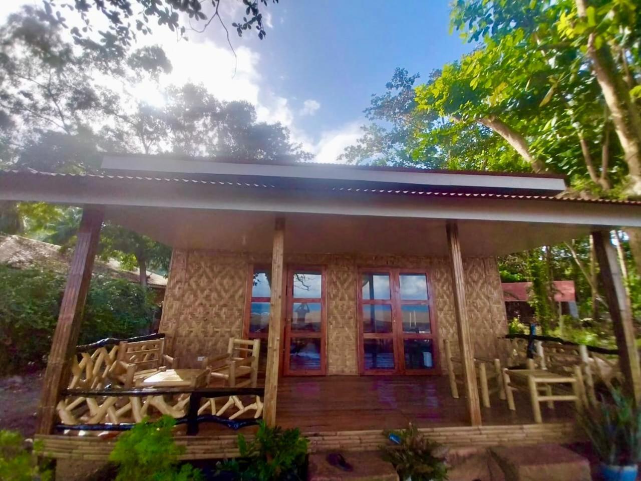 Playa Del Fuego Camiguin Beach Hostel & Resort マンバヤオ エクステリア 写真