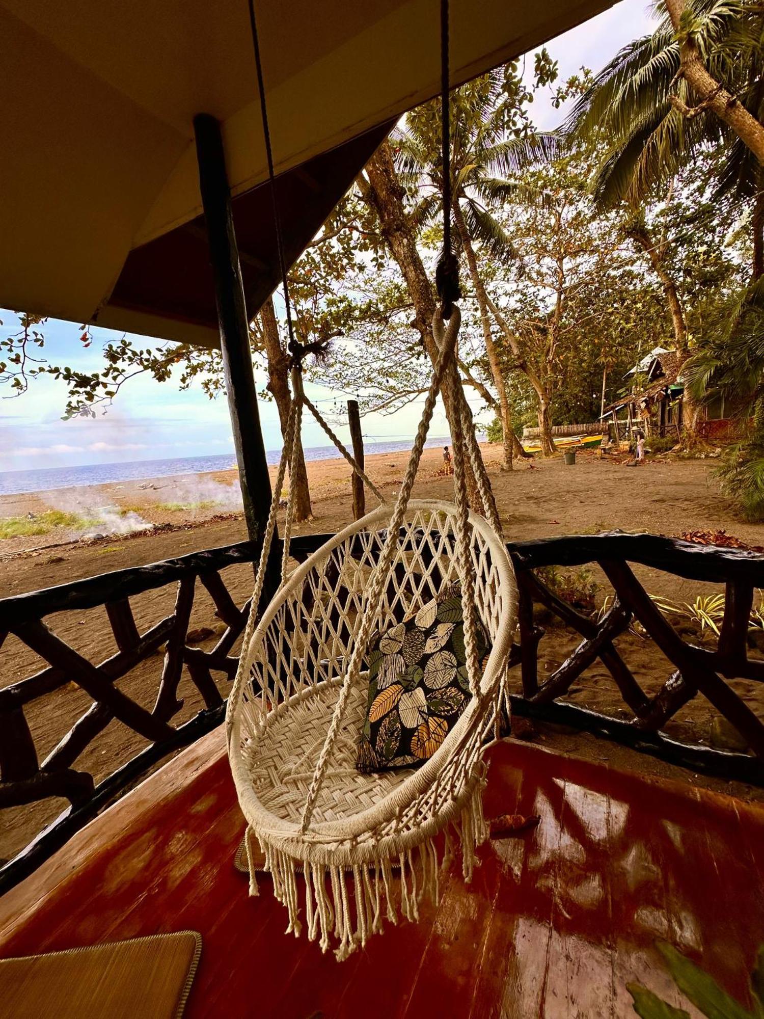 Playa Del Fuego Camiguin Beach Hostel & Resort マンバヤオ エクステリア 写真