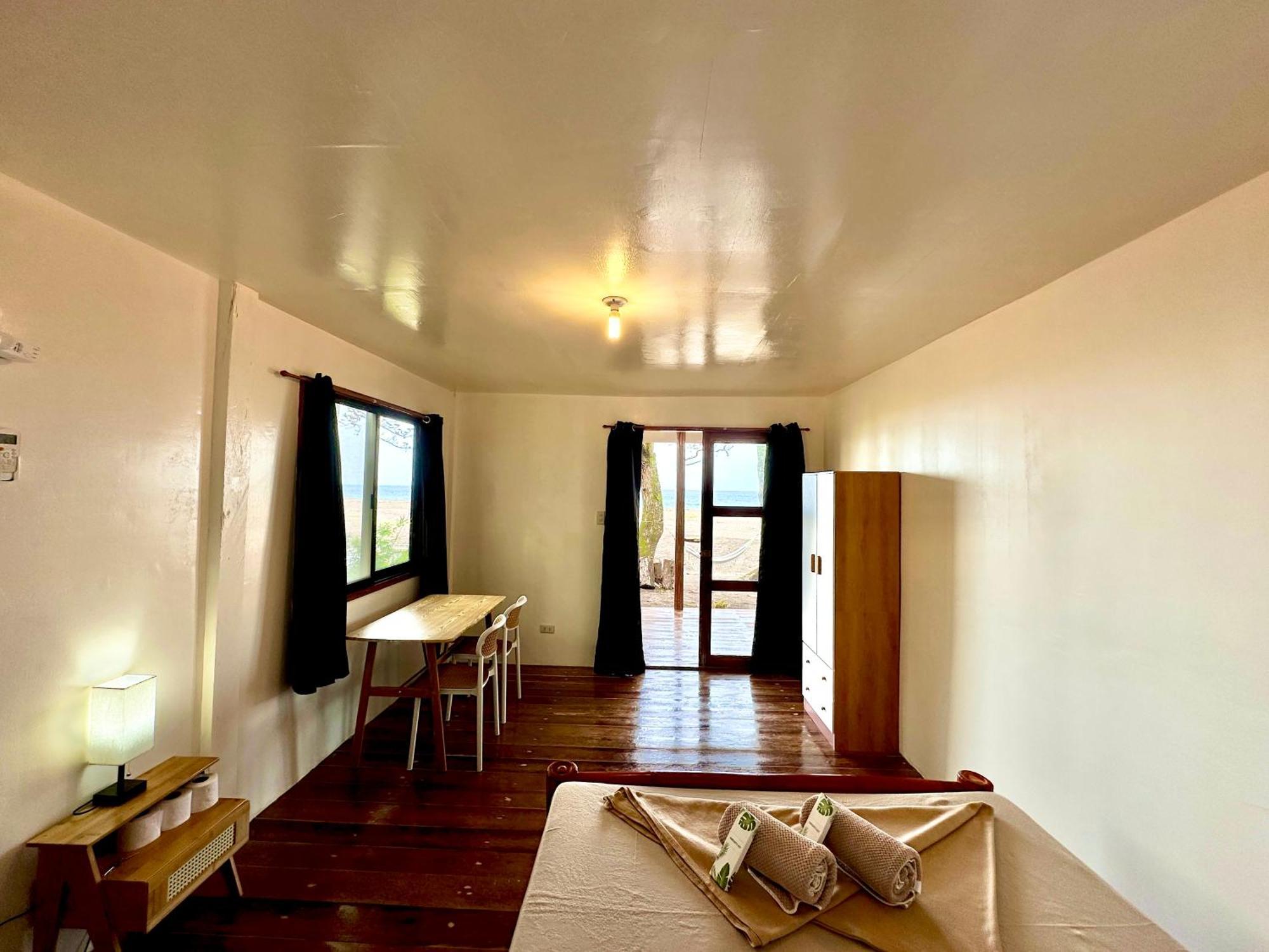 Playa Del Fuego Camiguin Beach Hostel & Resort マンバヤオ エクステリア 写真